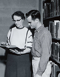 Image of Choosing a book